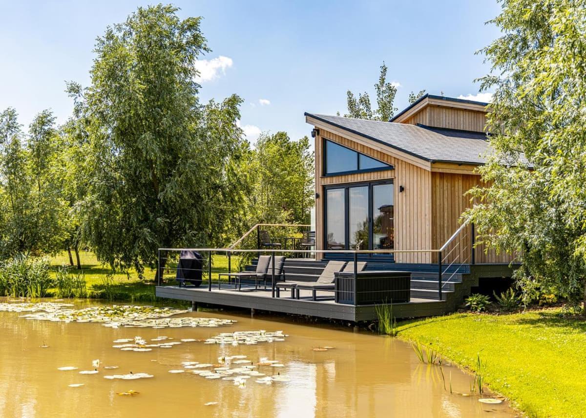 Woad Mill Lakeside Lodges Бостон Екстер'єр фото
