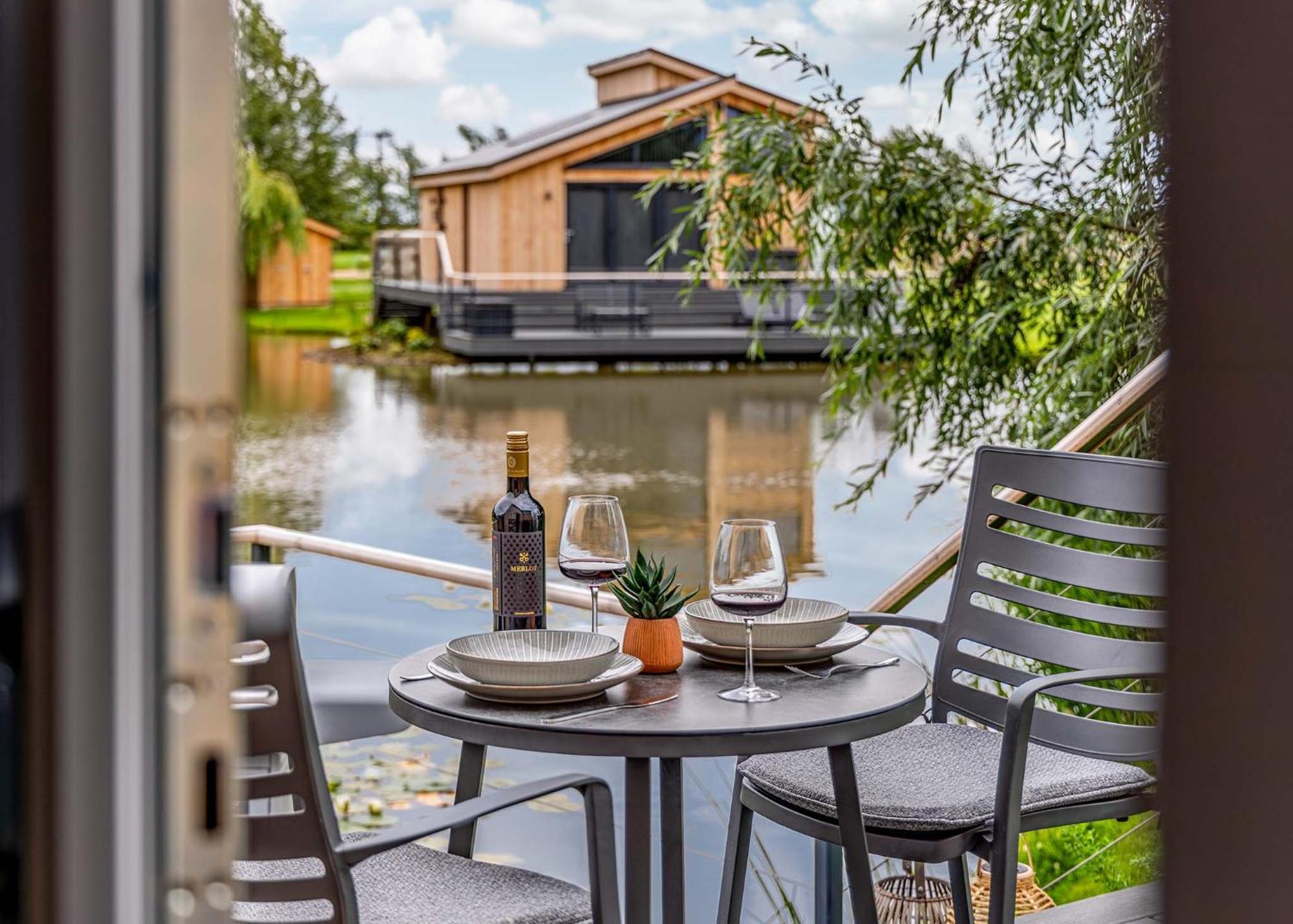 Woad Mill Lakeside Lodges Бостон Екстер'єр фото